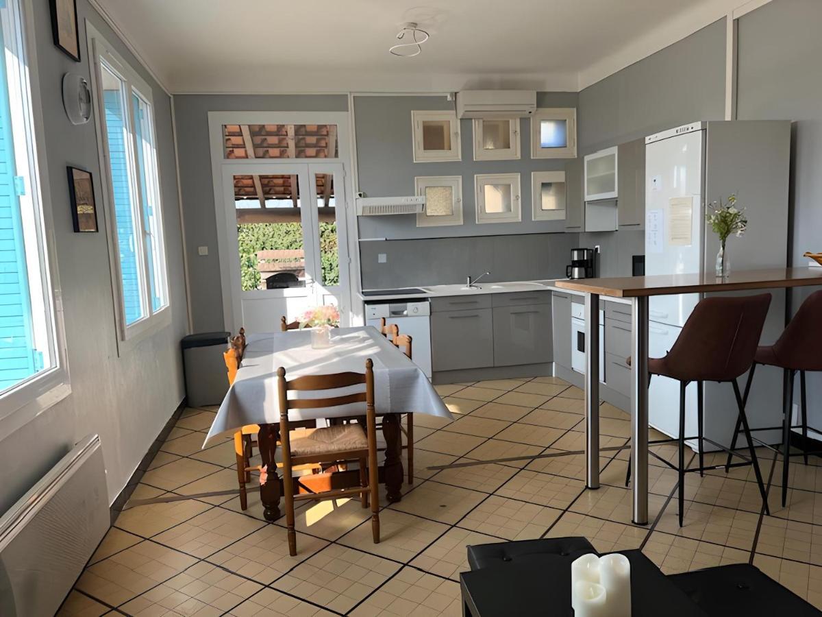 Gite Les Feuilles De Chene Villa Carpentras Bagian luar foto