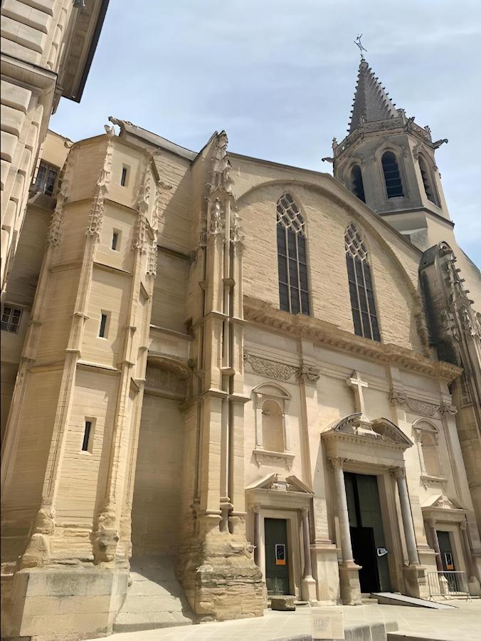 Gite Les Feuilles De Chene Villa Carpentras Bagian luar foto