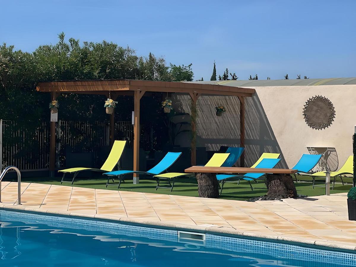 Gite Les Feuilles De Chene Villa Carpentras Bagian luar foto