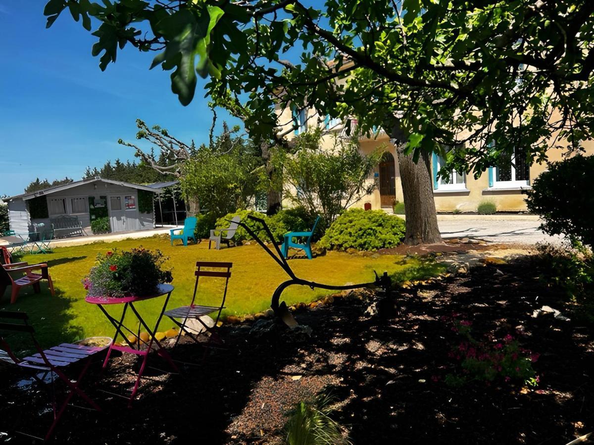 Gite Les Feuilles De Chene Villa Carpentras Bagian luar foto