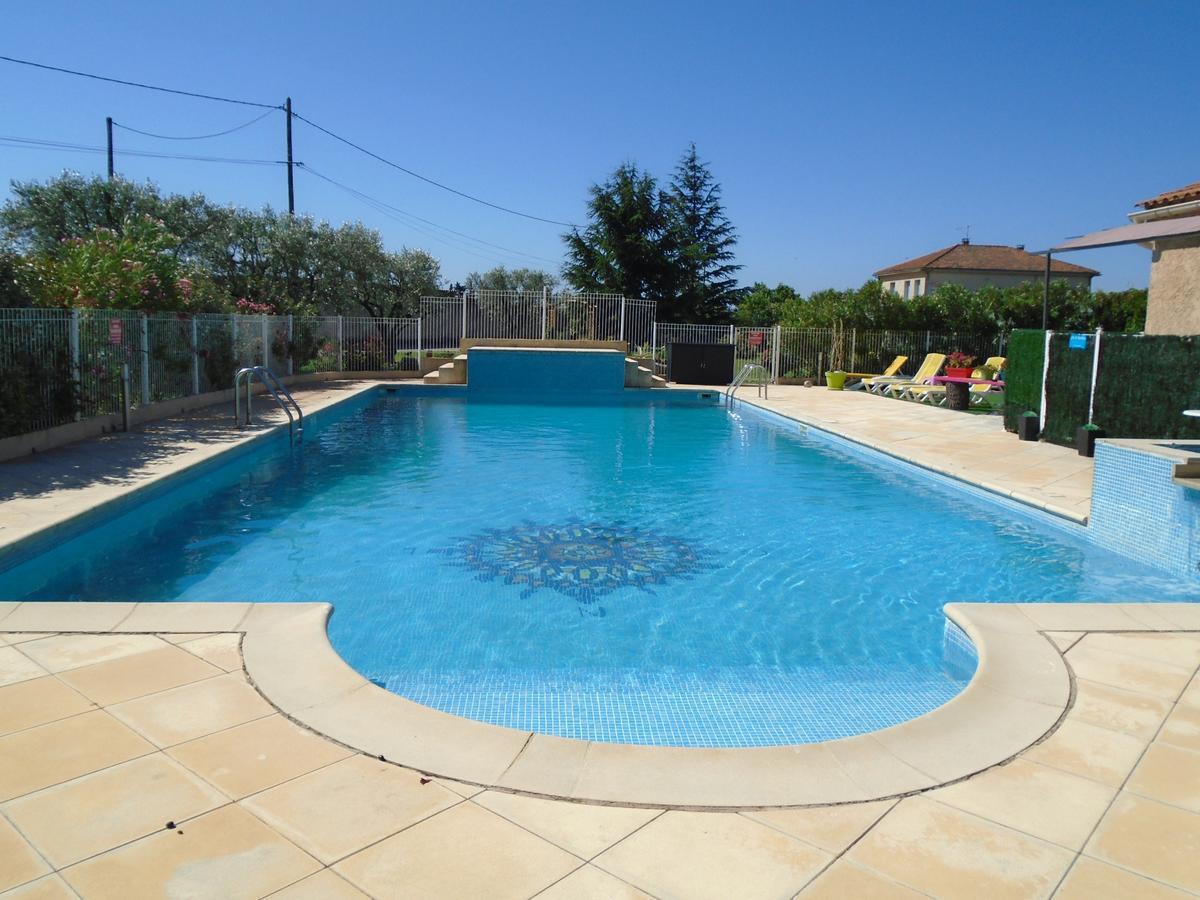Gite Les Feuilles De Chene Villa Carpentras Bagian luar foto