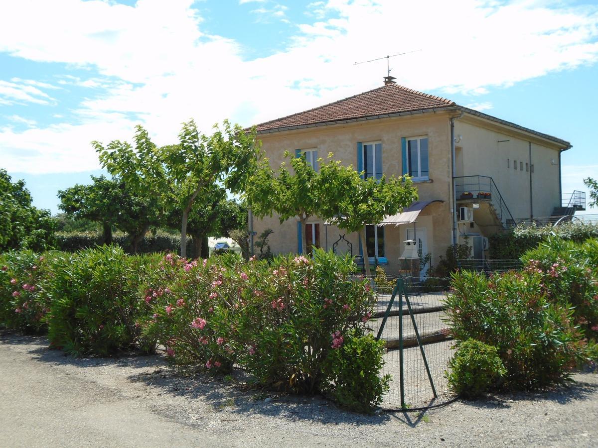 Gite Les Feuilles De Chene Villa Carpentras Bagian luar foto